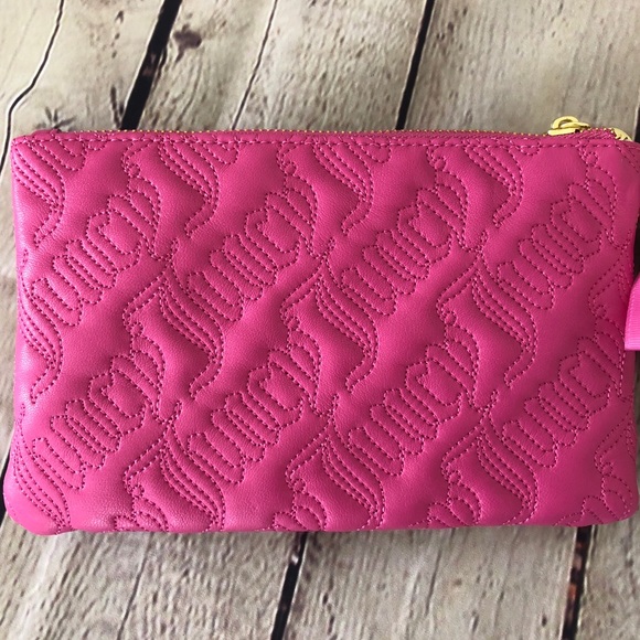 🎀 NWT Juicy Couture Sweet Dreams Bow Wristlet - Picture 5 of 8